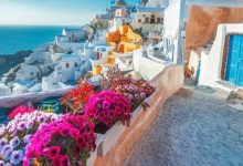 the-most-famous-santorini-tours:-unforgettable-experiences-you-can’t-miss