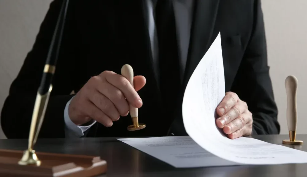 notary-public-dubai:-legal-services-made-easy
